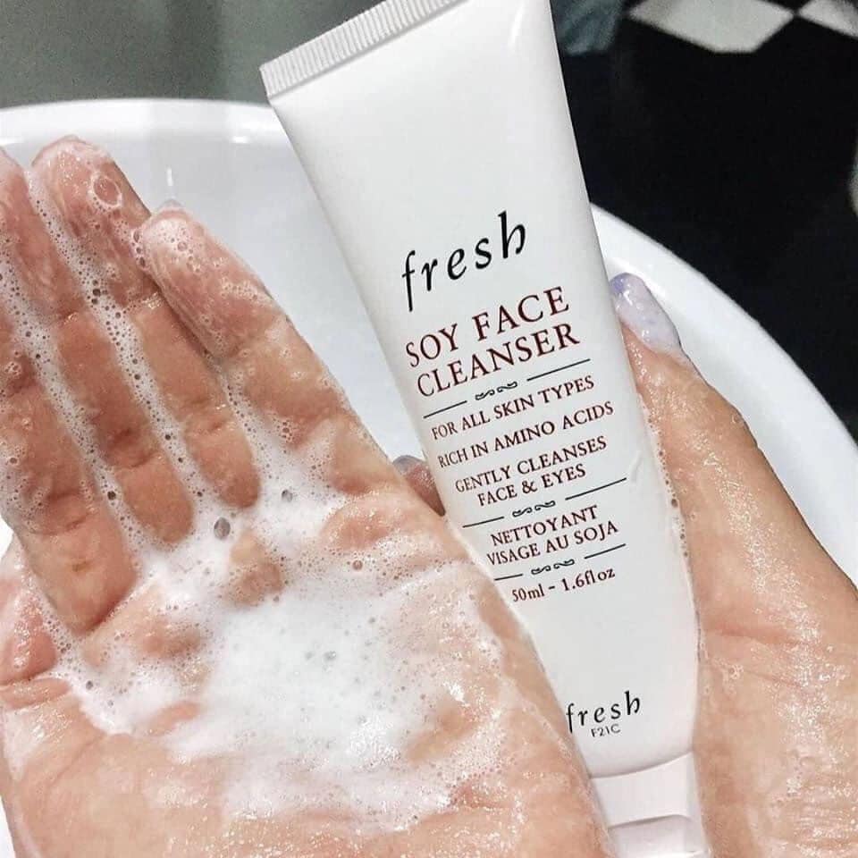 review Fresh Soy Face Cleanser