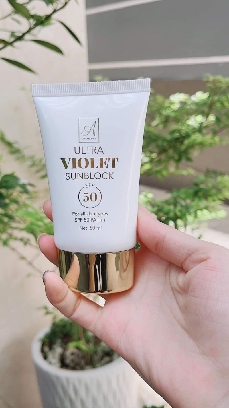 Review kem chống nắng Ultra Violette 4